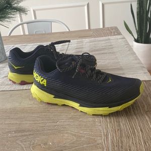 HOKA women’s Torrent 2